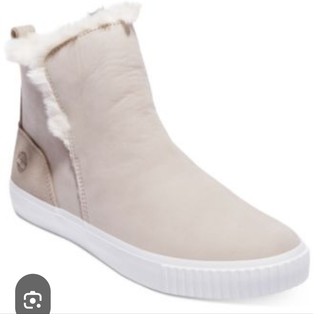 Timberland Women's Light Tan Ankle Booties